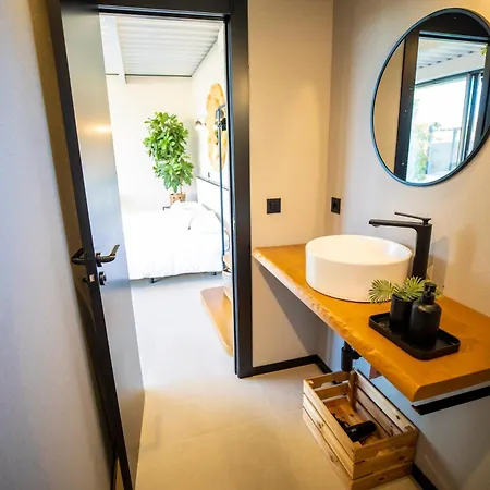 Villa De Diseno Con Piscina Privada * Pastores