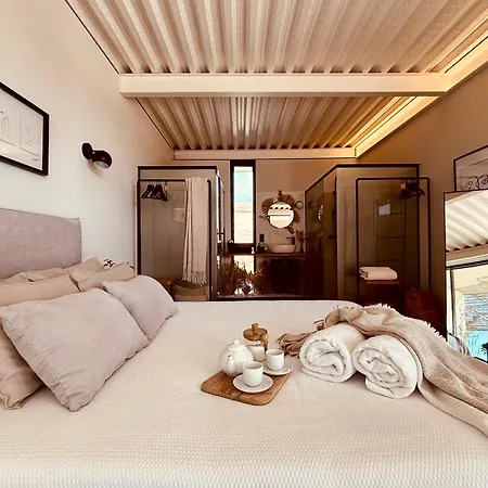 De Diseno Con Piscina Privada Villa Pastores