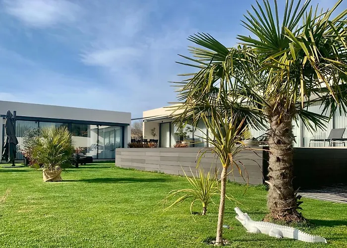 فيلة Villa De Diseno Con Piscina Privada Pastores