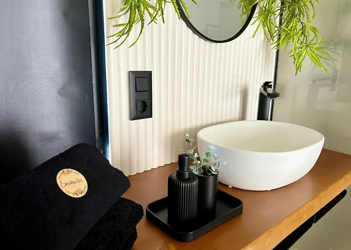 Villa De Diseno Con Piscina Privada فيلة Pastores