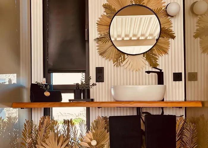 Villa De Diseno Con Piscina Privada