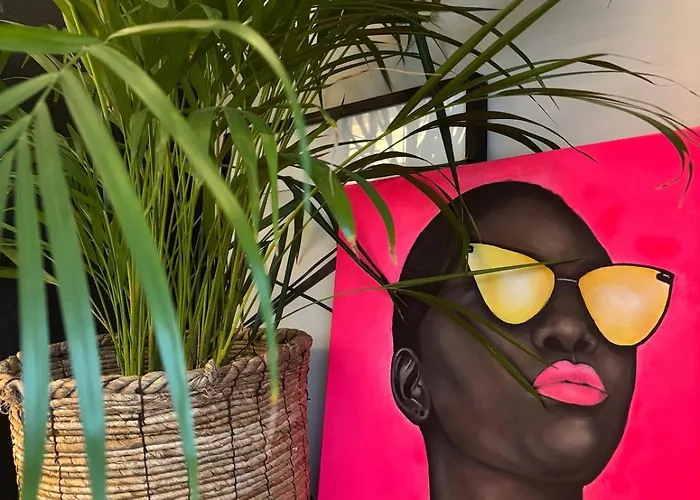 Villa De Diseno Con Piscina Privada فيلة