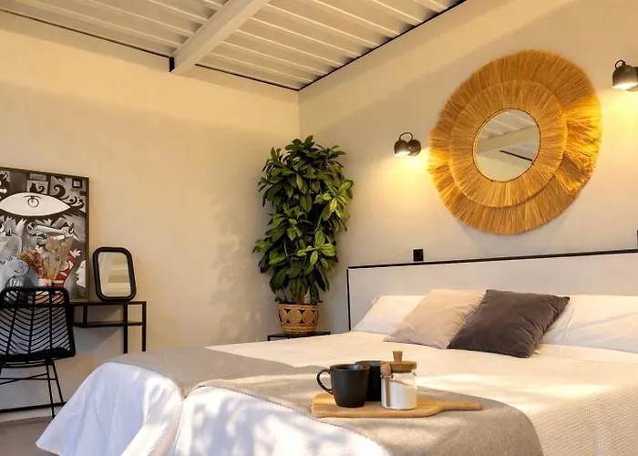 Villa De Diseno Con Piscina Privada Pastores