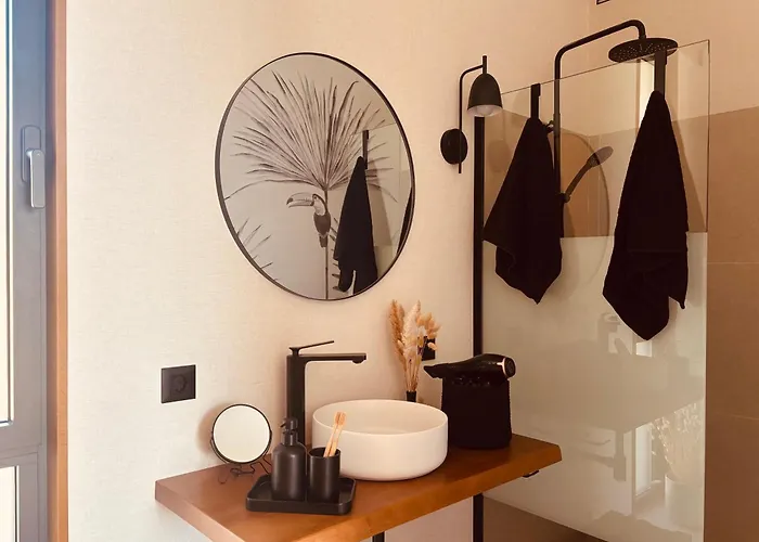 De Diseno Con Piscina Privada Villa *